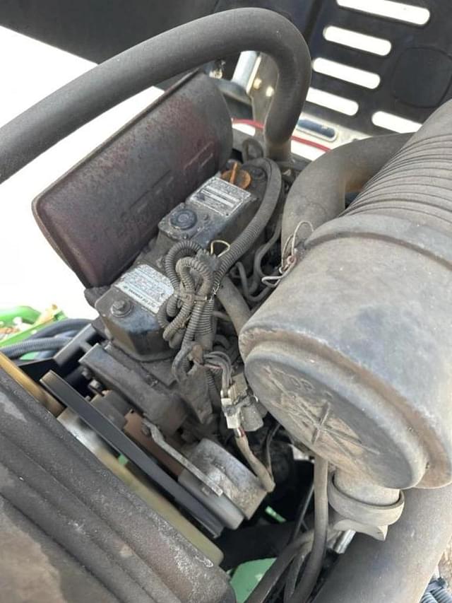 Image of John Deere 3225C equipment image 3