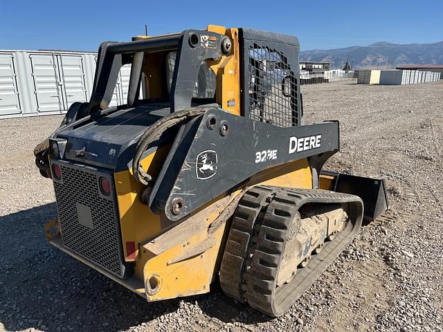 Image of John Deere 323E equipment image 4