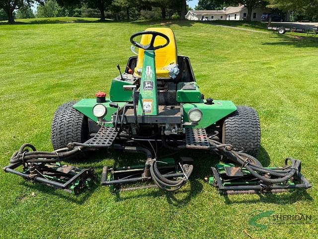 Image of John Deere 3235 equipment image 1