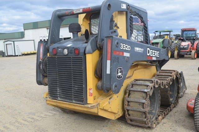 Image of John Deere 332D equipment image 2