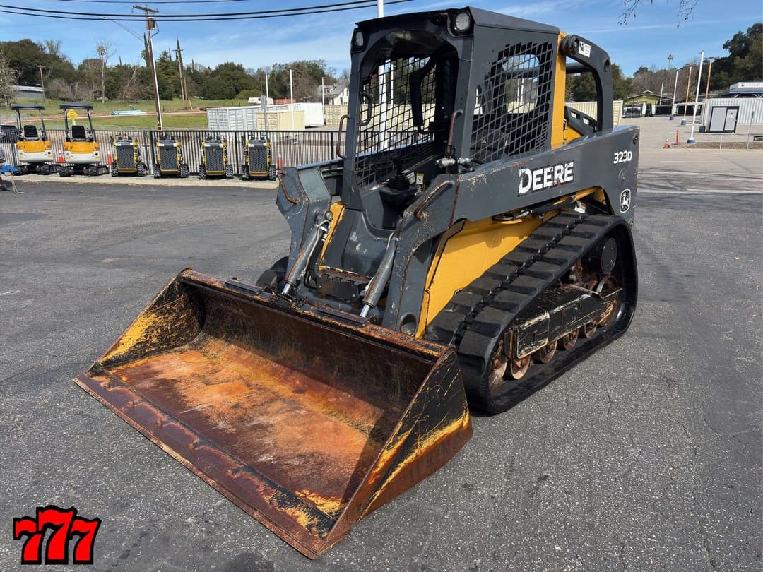 Image of John Deere 323D Primary image