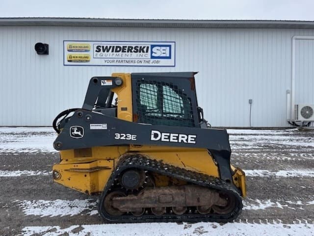 Image of John Deere 323E equipment image 1
