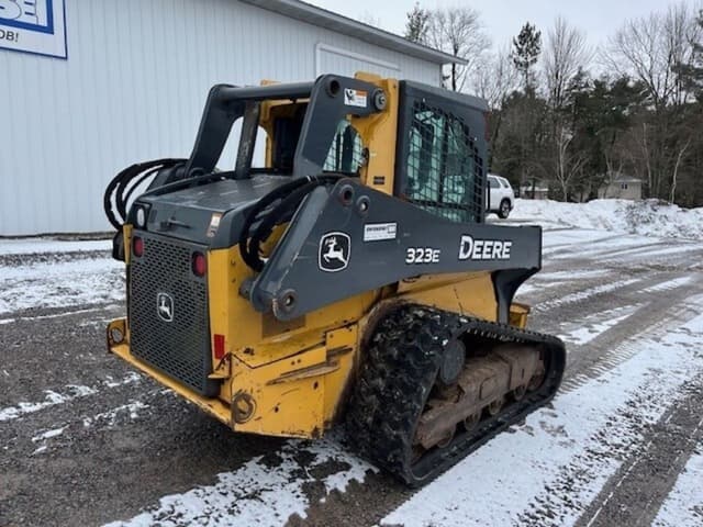 Image of John Deere 323E equipment image 2