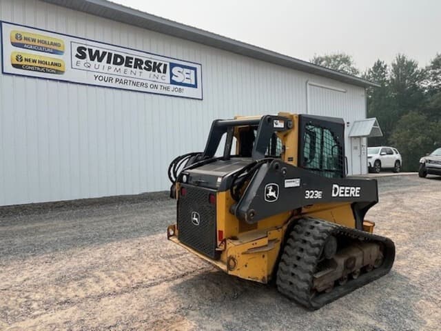 Image of John Deere 323E equipment image 2