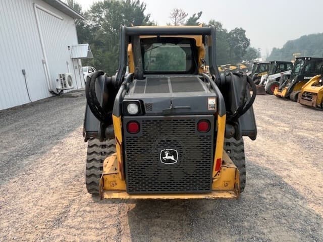 Image of John Deere 323E equipment image 3