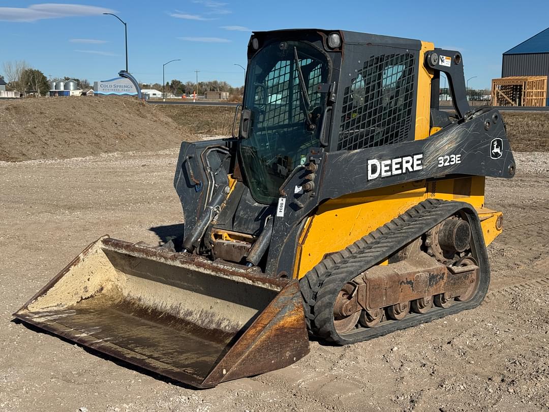 Image of John Deere 323E Primary image