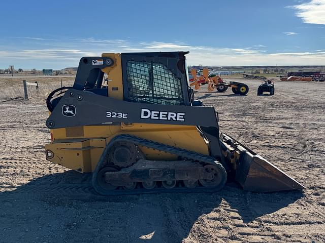 Image of John Deere 323E equipment image 2