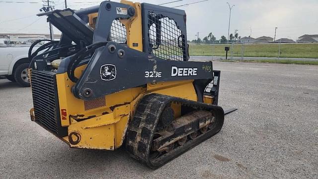 Image of John Deere 323E equipment image 4