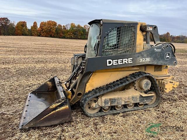 Image of John Deere 323E equipment image 3