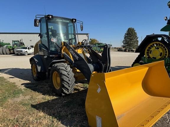 Image of John Deere 324P equipment image 1