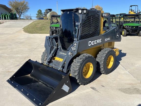 2019 John Deere 324G Equipment Image0