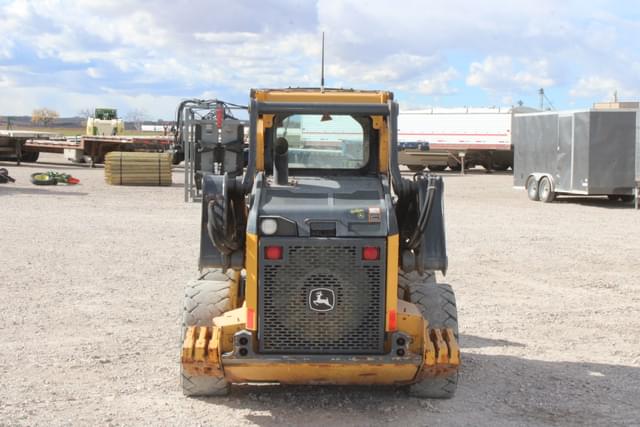 Image of John Deere 324G equipment image 4