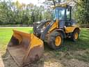 John Deere 324J Image