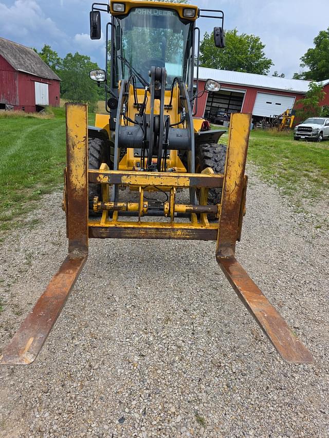 Image of John Deere 324K equipment image 4