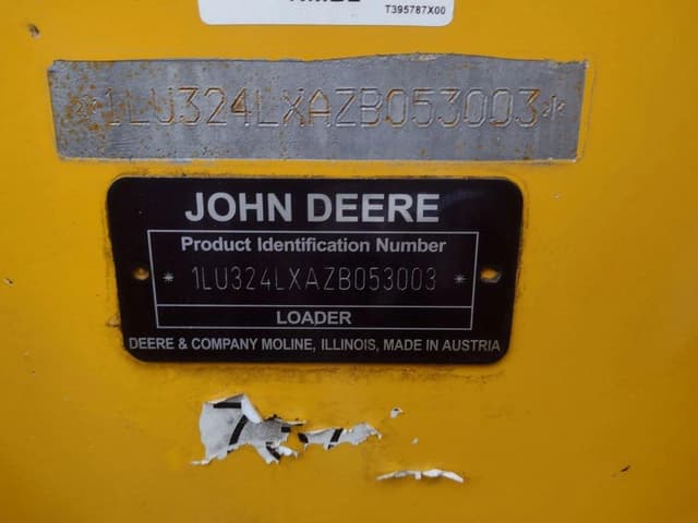Image of John Deere 324L equipment image 4