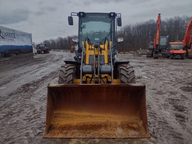 Image of John Deere 324L equipment image 1