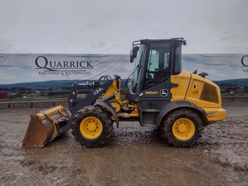 John Deere 324L Equipment Image0