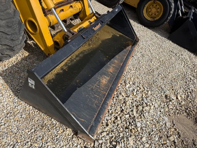 Image of John Deere 325 equipment image 1