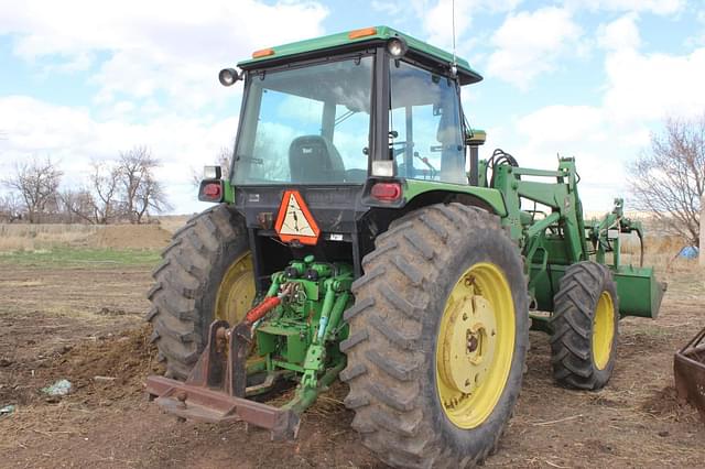 Image of John Deere 3255 equipment image 2