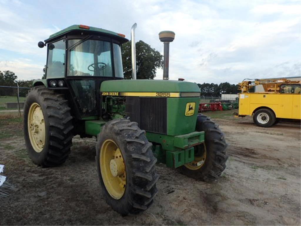 Image of John Deere 3255 Primary image