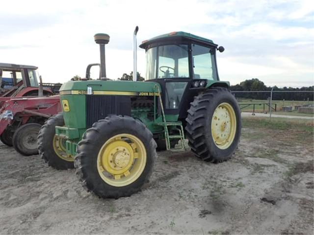 Image of John Deere 3255 equipment image 2