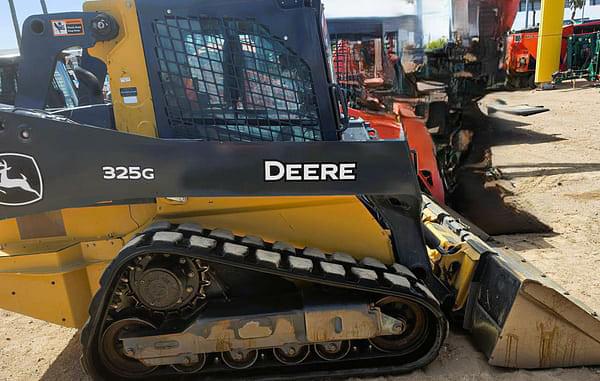 Image of John Deere 325G equipment image 1