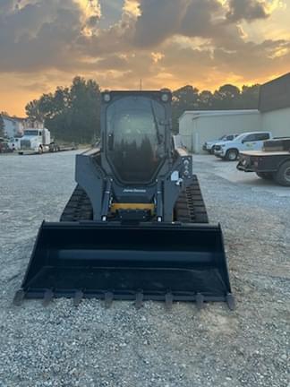 Image of John Deere 325G equipment image 2