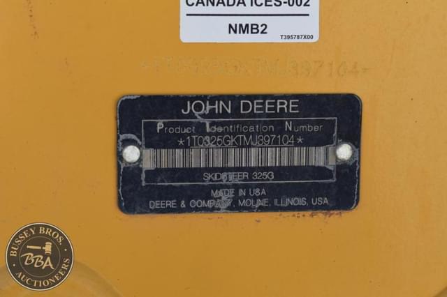 Image of John Deere 325G equipment image 4