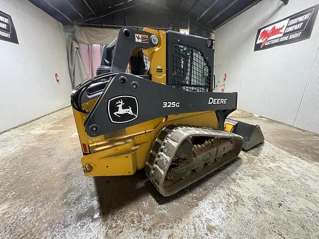 Image of John Deere 325G equipment image 4