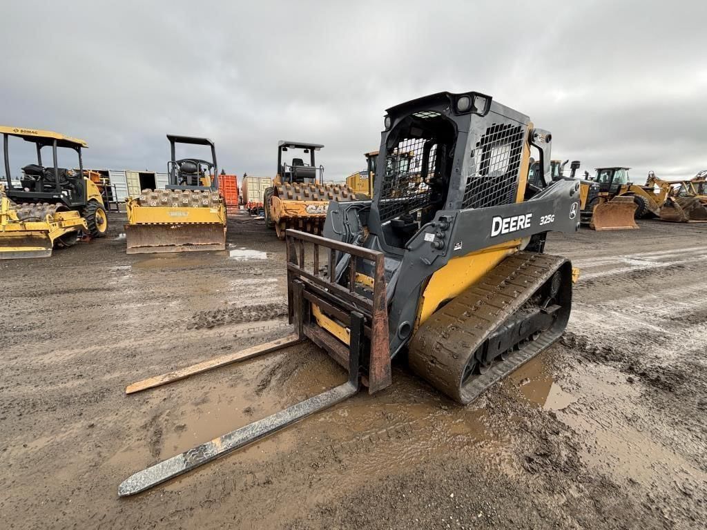 Main image John Deere 325G