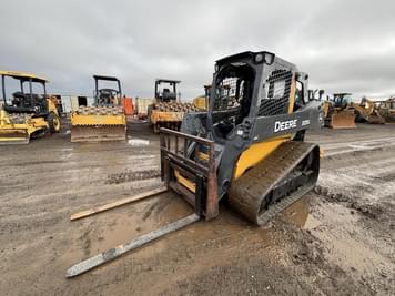 Main image John Deere 325G