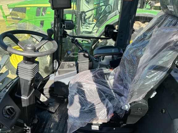 Image of John Deere 326P equipment image 3