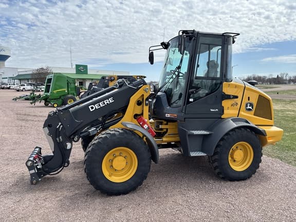 Image of John Deere 326P equipment image 1