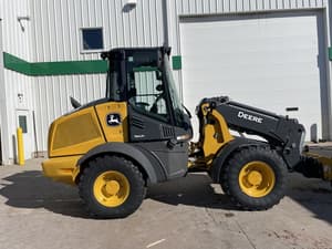 John Deere 326P Image