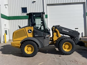 Main image John Deere 326P