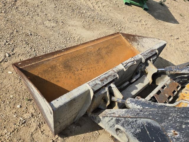 Image of John Deere 3260 equipment image 3