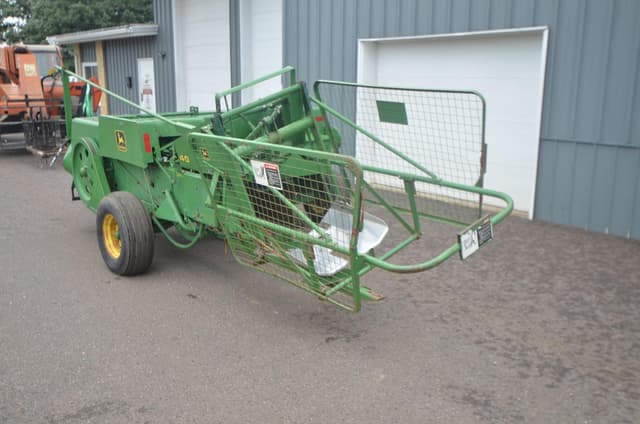 Image of John Deere 327 equipment image 3