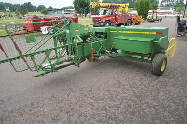 Image of John Deere 327 equipment image 4