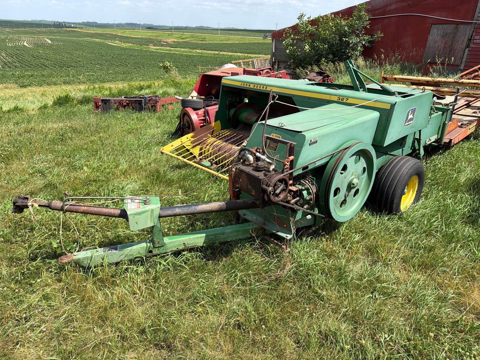 John Deere 327 Equipment Image0