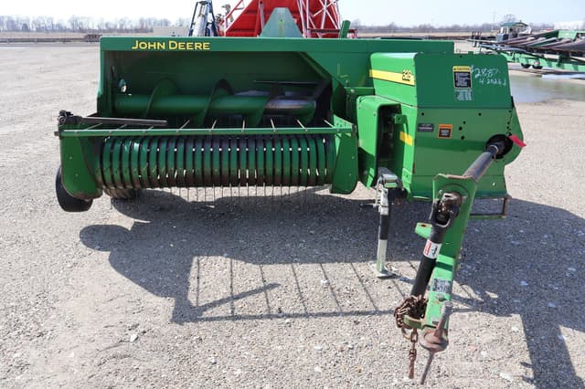 Image of John Deere 328 equipment image 4