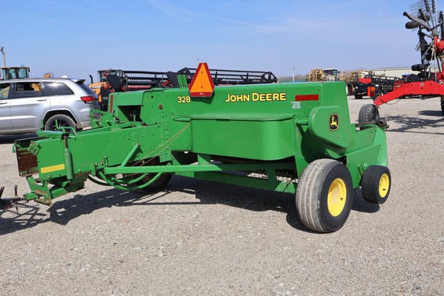Image of John Deere 328 equipment image 1