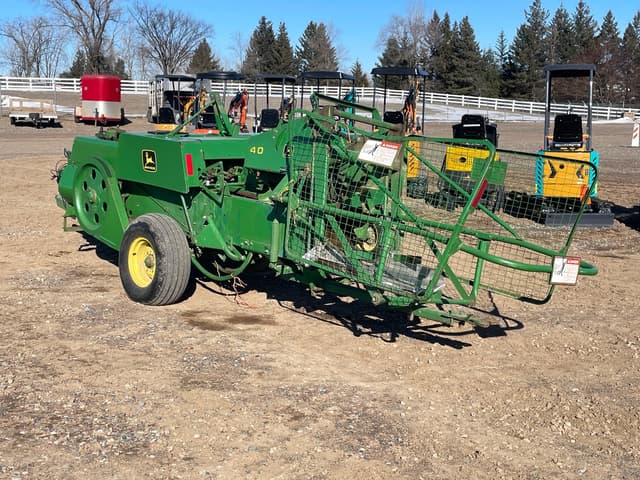 Image of John Deere 328 equipment image 2