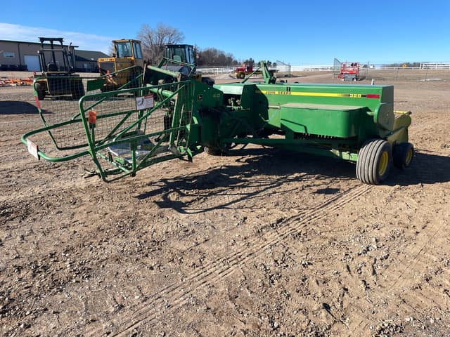 Image of John Deere 328 equipment image 1