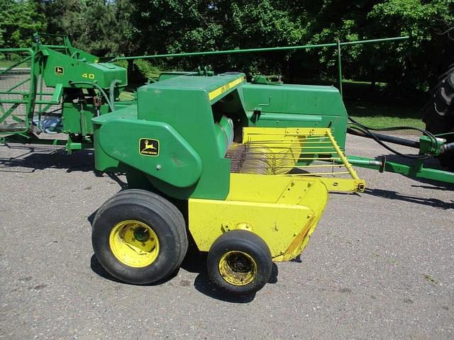 Image of John Deere 328 equipment image 2