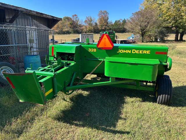 Image of John Deere 328 equipment image 4