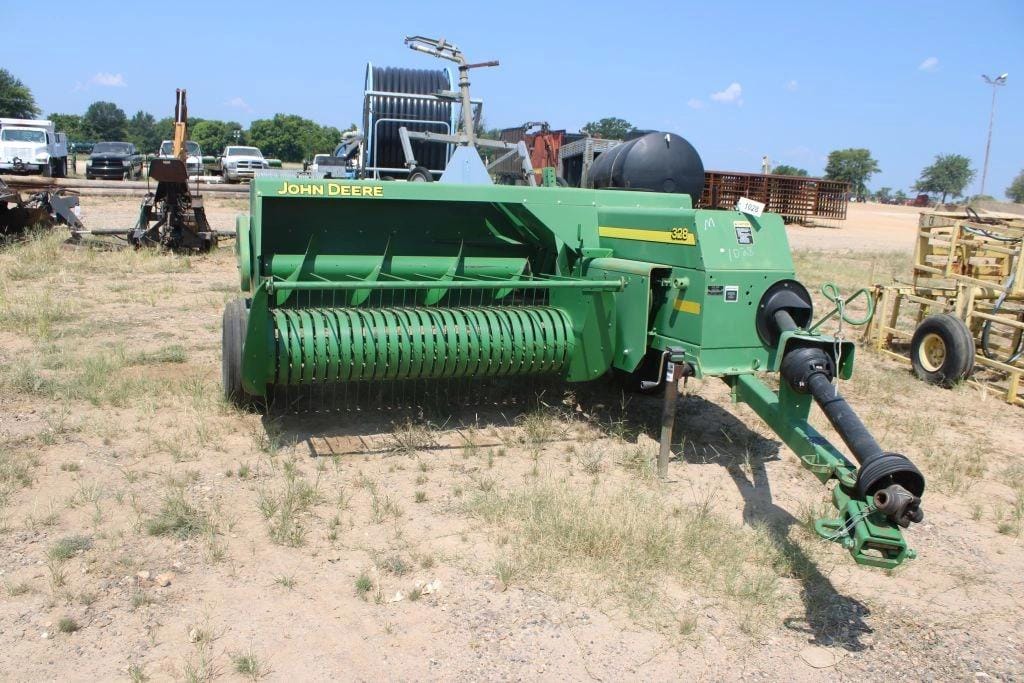 2014 John Deere 328 Equipment Image0