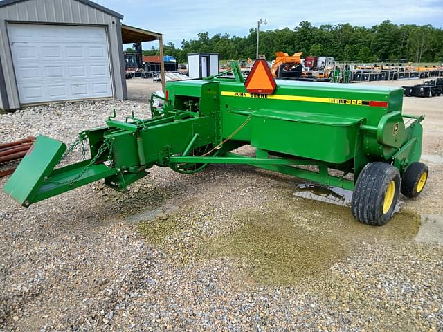 Image of John Deere 328 equipment image 4