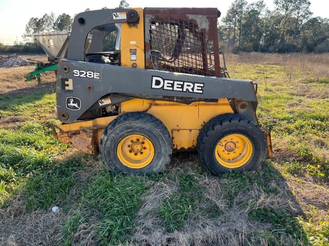 Image of John Deere 328E equipment image 3