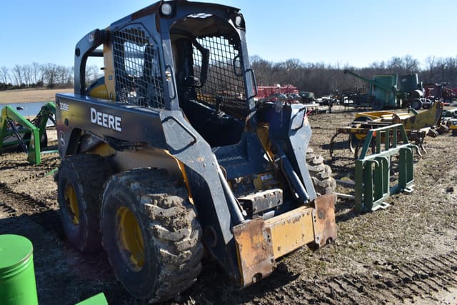 Image of John Deere 328E equipment image 3