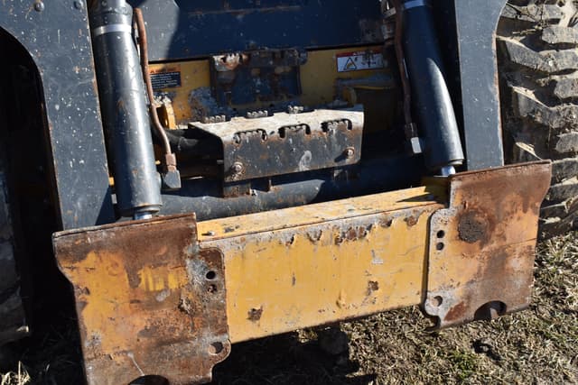 Image of John Deere 328E equipment image 4